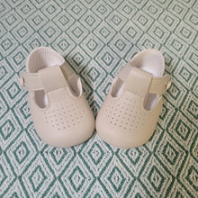 Load image into Gallery viewer, Baypod|Boys Soft Soled Shoes-Biscuit