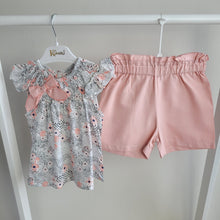 Load image into Gallery viewer, Girls Peach Shorts and Floral Top Outfit