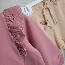 Load image into Gallery viewer, Baby Girls Scallop Top and Leggings set