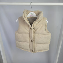 Load image into Gallery viewer, Boys Cream Ribbed Gilet