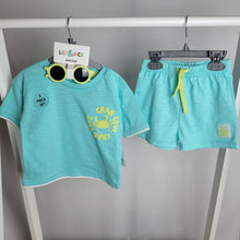 Load image into Gallery viewer, Baby Boys Colourful T-Shirt, Shorts & Sunglasses Set
