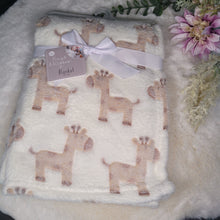 Load image into Gallery viewer, Supersoft Giraffe Fleece Blanket