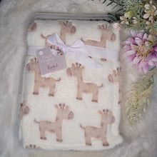 Load image into Gallery viewer, Supersoft Giraffe Fleece Blanket