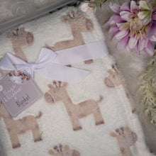 Load image into Gallery viewer, Supersoft Giraffe Fleece Blanket