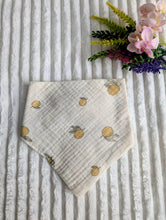 Load image into Gallery viewer, Patterned Bandana Bibs