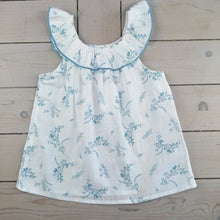 Load image into Gallery viewer, Girls white and blue sleeveless blouse with ruffle collar