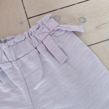 Load image into Gallery viewer, Girls lilac shorts with bow detail