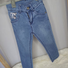 Load image into Gallery viewer, Girls Sequin Heart Denim Jeans