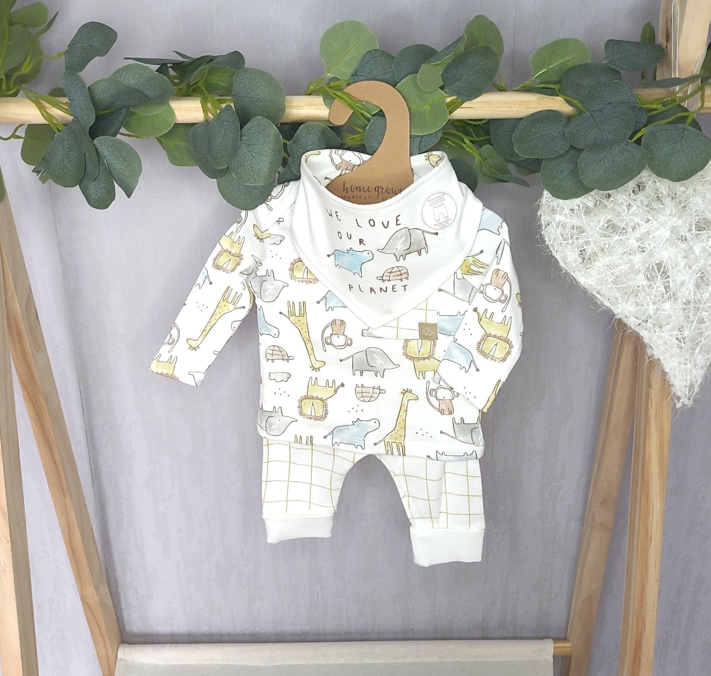 Organic Neutral Animal Piece Set – Jam and Thread - Main Image