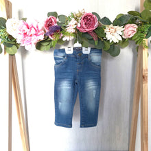 Load image into Gallery viewer, Boys Blue Wash Denim Jeans