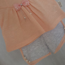 Load image into Gallery viewer, Girls Frilly Bow T-Shirt & Shorts Set