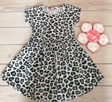 Load image into Gallery viewer, Leopard Print Girls Dress
