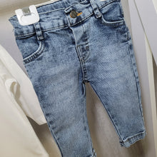 Load image into Gallery viewer, Baby Boys Jeans and Hoodie Set
