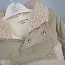 Load image into Gallery viewer, Boys Green and Cream 1/4 Zip Fleece
