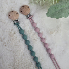 Load image into Gallery viewer, Silicone Dummy Clip-Moon/Stars

