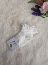 Load image into Gallery viewer, Baby Girls Frilly Socks
