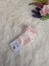 Load image into Gallery viewer, Baby Girls Frilly Socks
