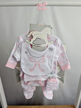 Load image into Gallery viewer, Baby Girls Ribbon 6 Piece Mesh Bag Gift Set
