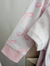 Load image into Gallery viewer, Baby Girls Ribbon 6 Piece Mesh Bag Gift Set

