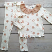 Load image into Gallery viewer, Cream floral legging set with ruffle collar
