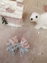 Load image into Gallery viewer, Deer Print Sparkly Starlet Hairbow
