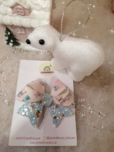 Load image into Gallery viewer, Deer Print Sparkly Starlet Hairbow
